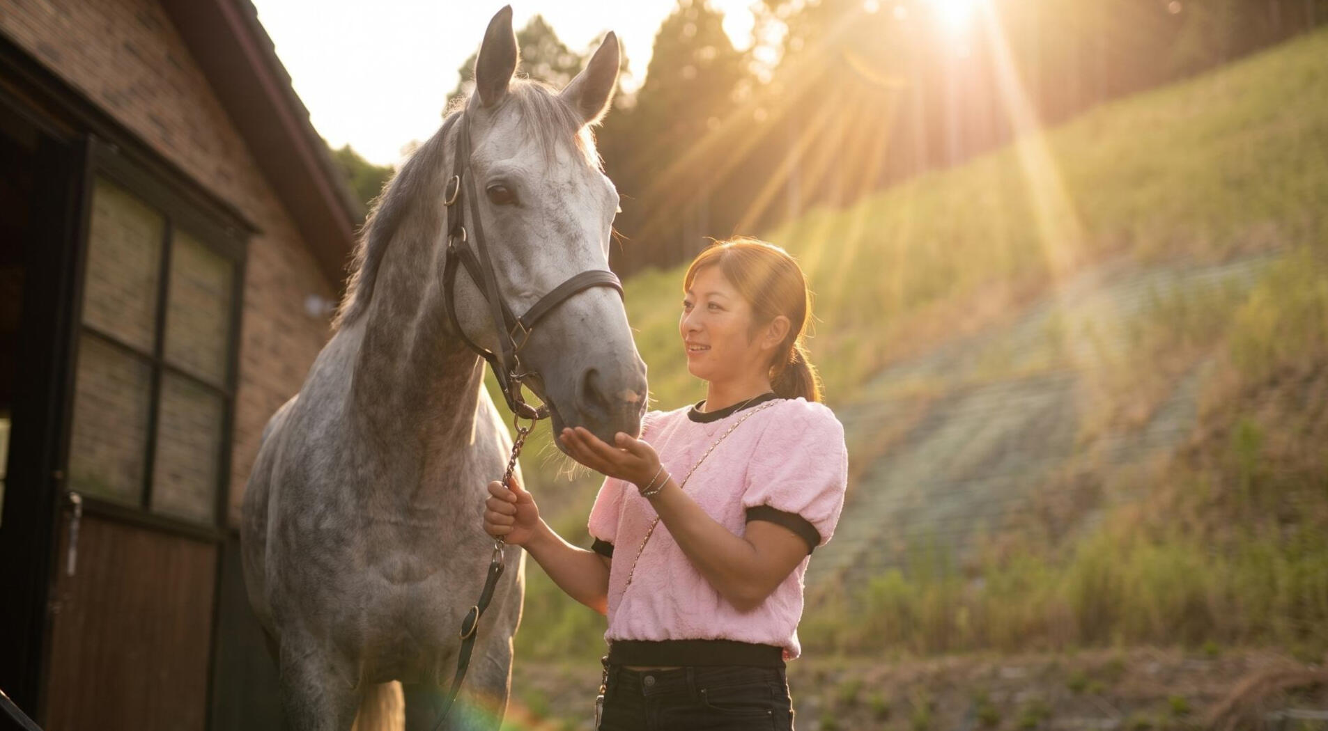Caring for racehorses A horse with Jockey Seina Imamura